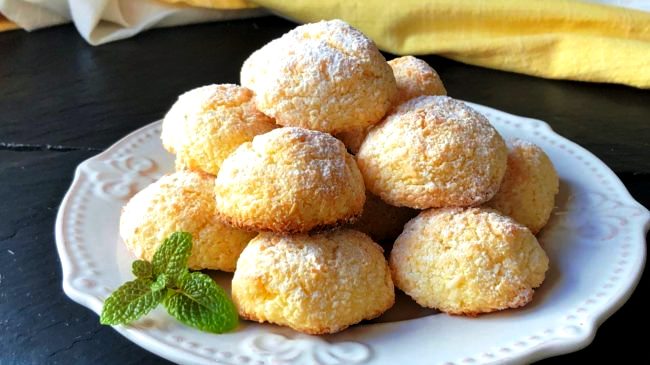 mpiskotakaridas0 Μπισκότα Καρύδας