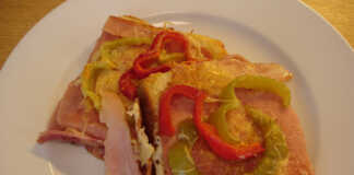 Εύκολη Πίτσα Με Ψωμί Του Τοστ