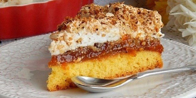 KeikMarmeladaSantigi Κέικ με μαρμελάδα και Σαντιγί