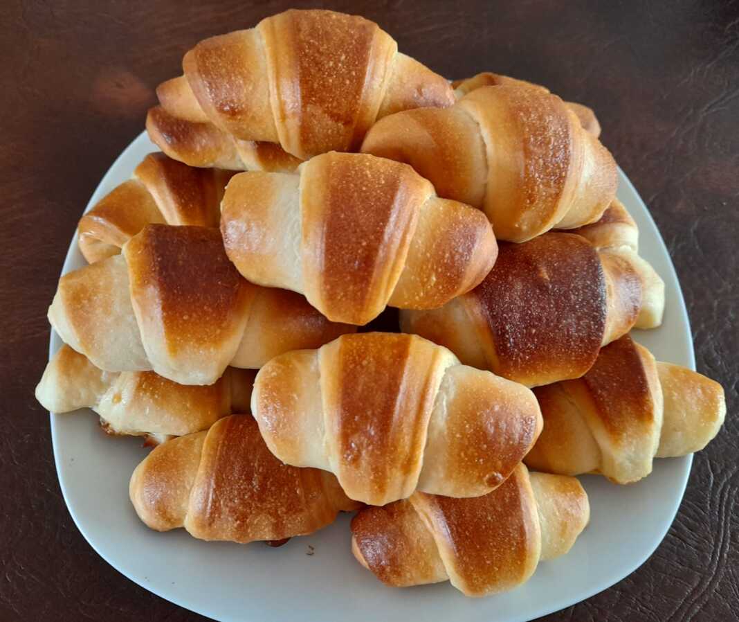 PasxalinaPsomakia Πασχαλινα Κουλουράκια