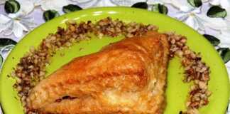 Σιροπιαστά Τρίγωνα Σφολιάτας  με γέμιση καρύδι