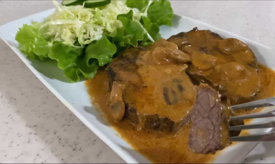 Φιλέτο μοσχάρι με μανιτάτια στον φούρνο