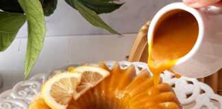 Χαλβάς σιμιγδάλι με γλυκάνισο και τζίντζερ σερβιρισμένος με κίτρινη λεμονάτη σος.