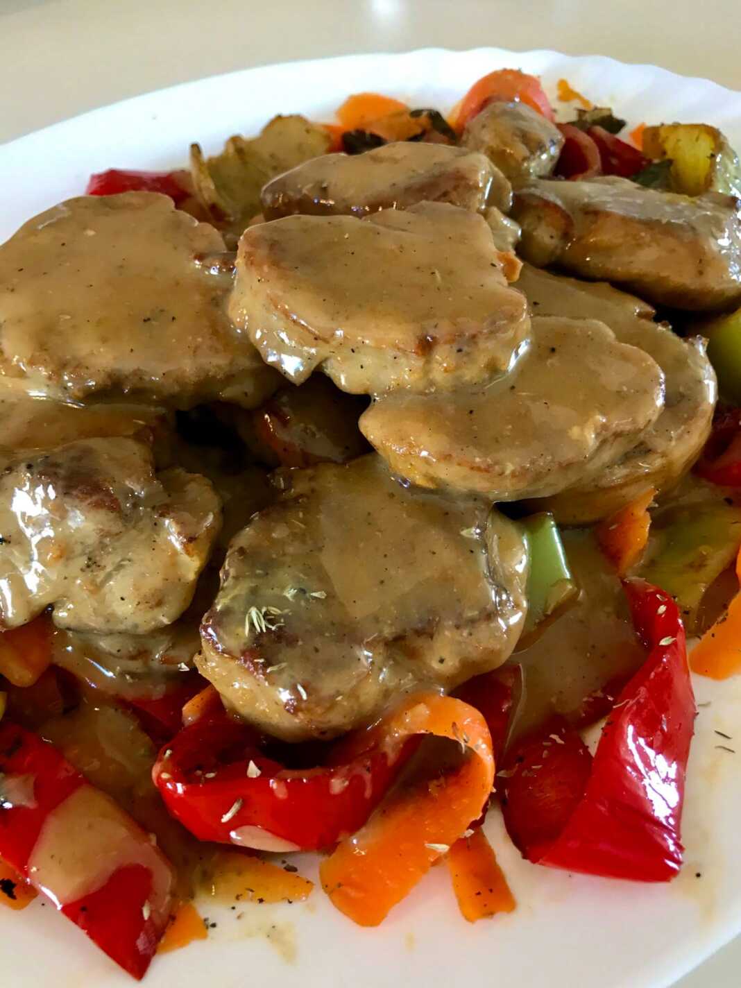 Χοιρινό με Πιπεριές