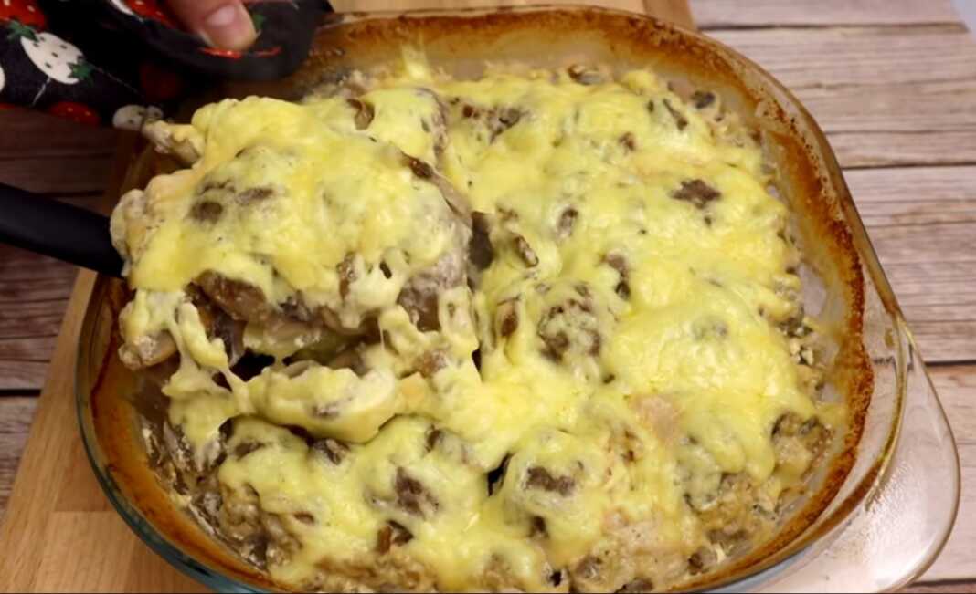 Κεφτεδάκια με μανιτάρια και πατάτες στο φούρνο