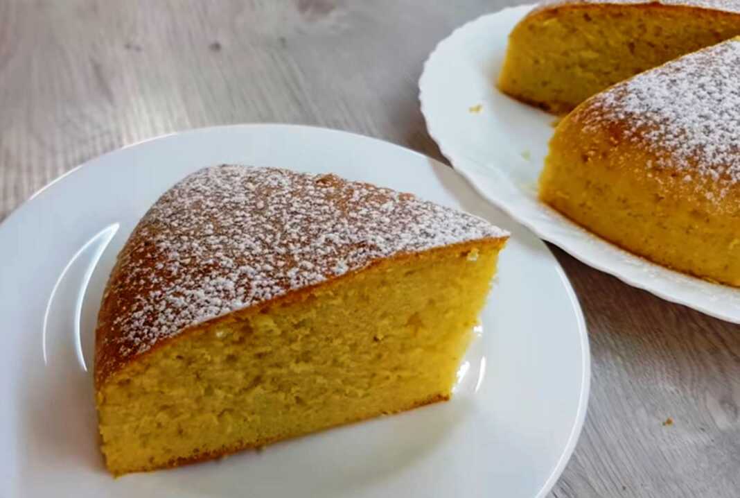 keik1lepto Ένα λαχταριστό, αφράτο κέικ πασπαλισμένο με ζάχαρη άχνη.