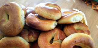 Κουλουράκια μαλακά και υπέροχα με γλυκάνισο Κουλουράκια με γλυκάνισο