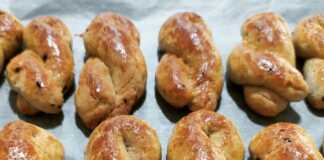 Πασχαλινά κουλουράκια