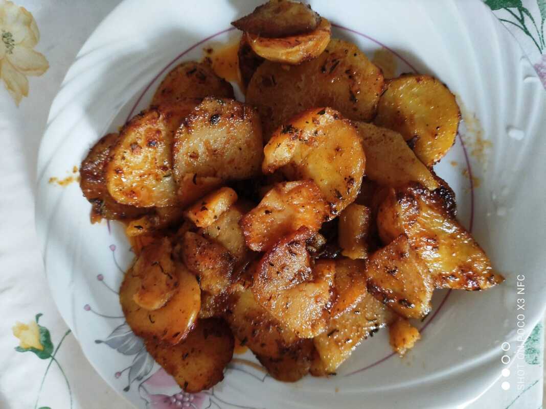 melomenesPatatesFournou Μελωμένες πατάτες φούρνου που λιώνουν στο στόμα