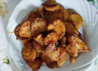 Μελωμένες πατάτες φούρνου που λιώνουν στο στόμα Μελωμένες πατάτες φούρνου που λιώνουν στο στόμα