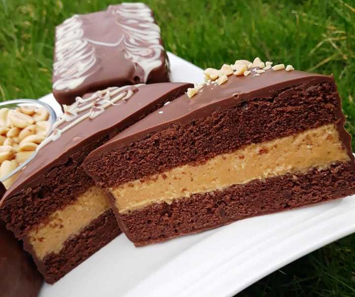 Υπέροχα Παστακια με κρέμα φουντουκιου