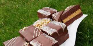 Υπέροχα Παστακια με κρέμα φουντουκιου