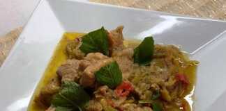 Xοιρινή τηγανιά με πιπεριές της Διβινή Πόπη Xοιρινή τηγανιά με πιπεριές