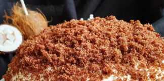 Γλυκό Ψυγείου "Μπόμπα" με τριμμένη Καρύδα