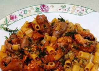 Χταπόδι με κοφτό μακαρονάκι (Νηστίσιμο)