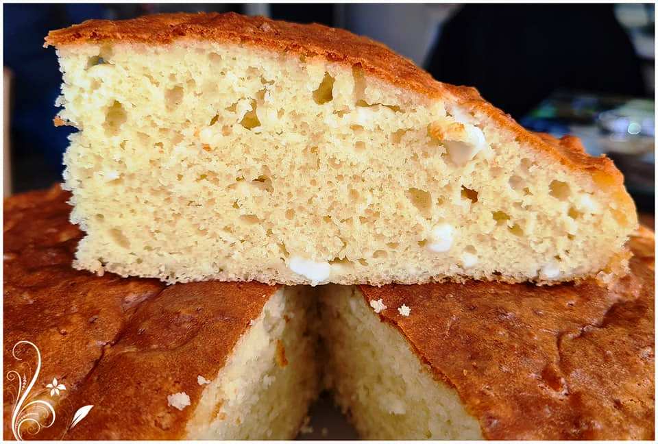 almiroKeik0 Αλμυρό κέικ με τυρί