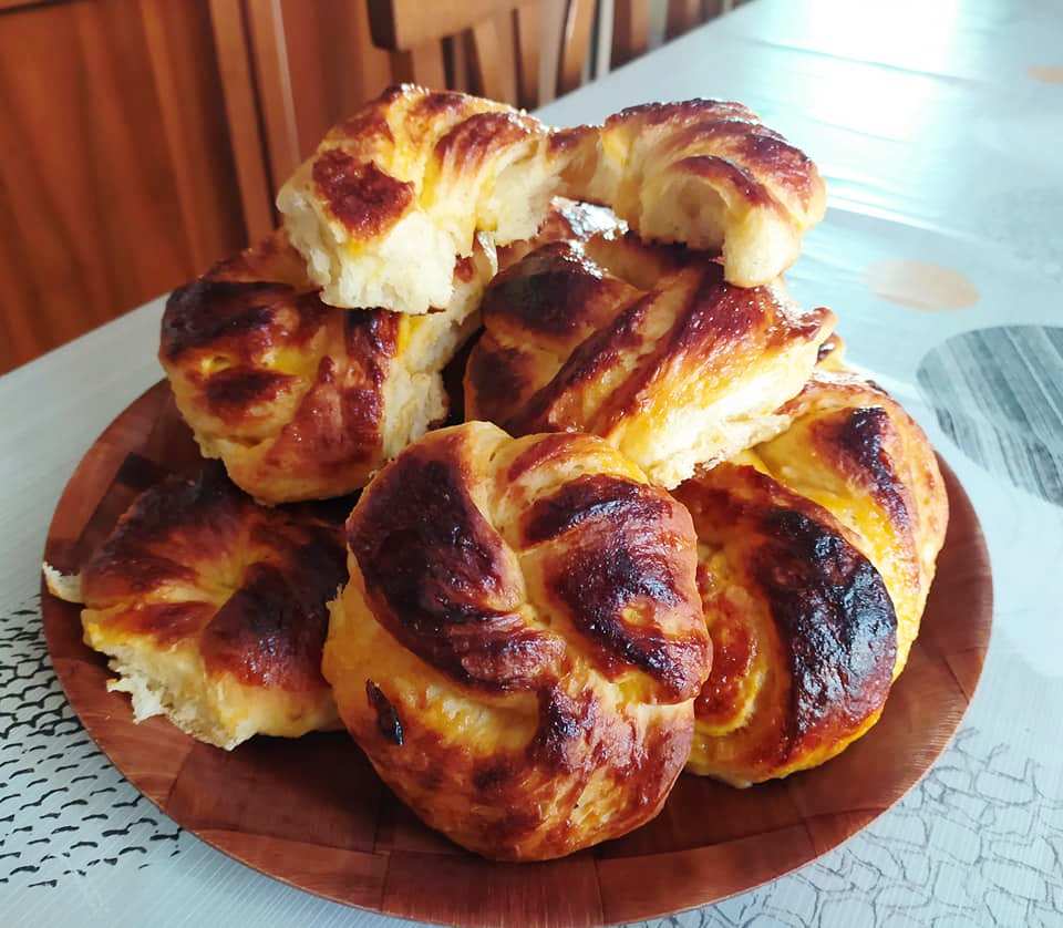 brioches Καραμελωμένa brioches