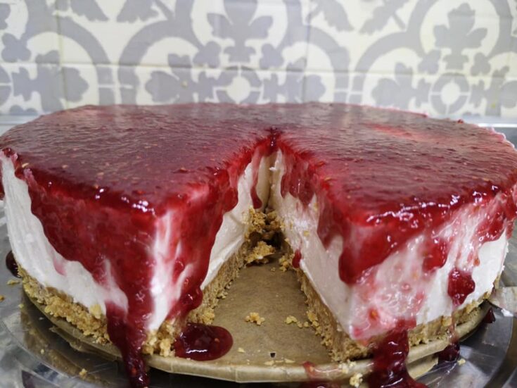 CheeseCake με μαρμελάδα φράουλα