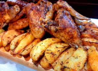Φτερούγες κοτόπουλου στο φούρνο με πατάτες