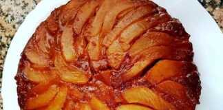 Κέικ με καραμέλα και αχλάδια