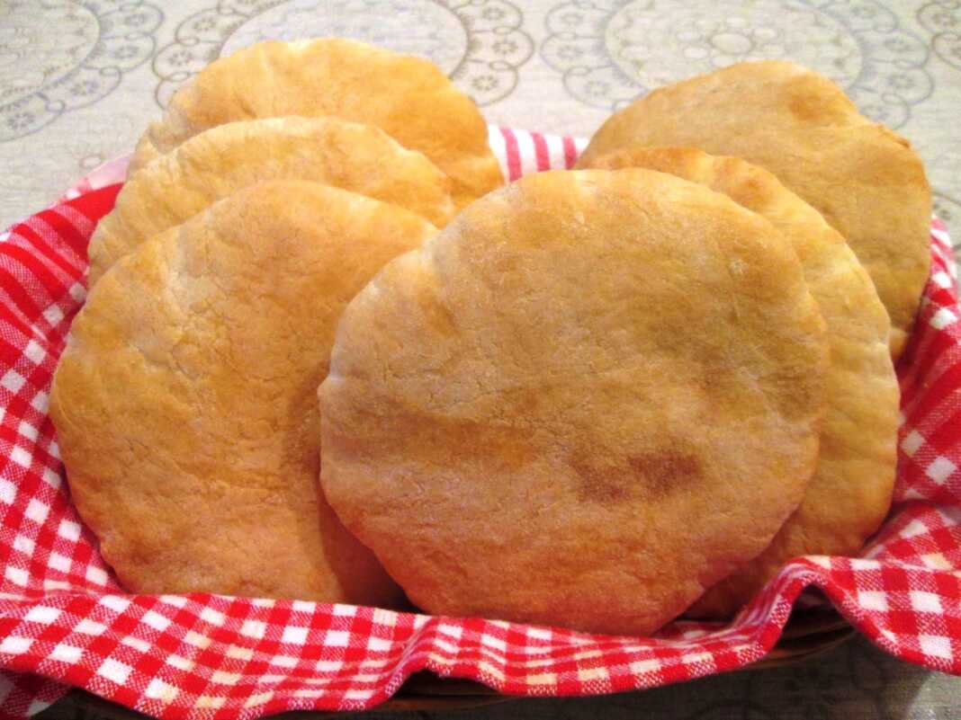 psomakia1 Ψωμάκια σαν από τον φούρνο