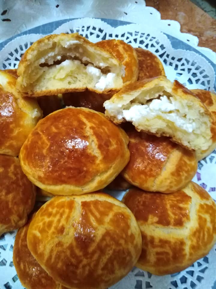 traganaTirokouloura Tραγανά τυροκούλουρα