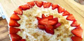 Υγιεινό cheesecake αμυγδάλου με φράουλες …μια εναλλακτική τούρτα Υγιεινό cheesecake αμυγδάλου με φράουλες