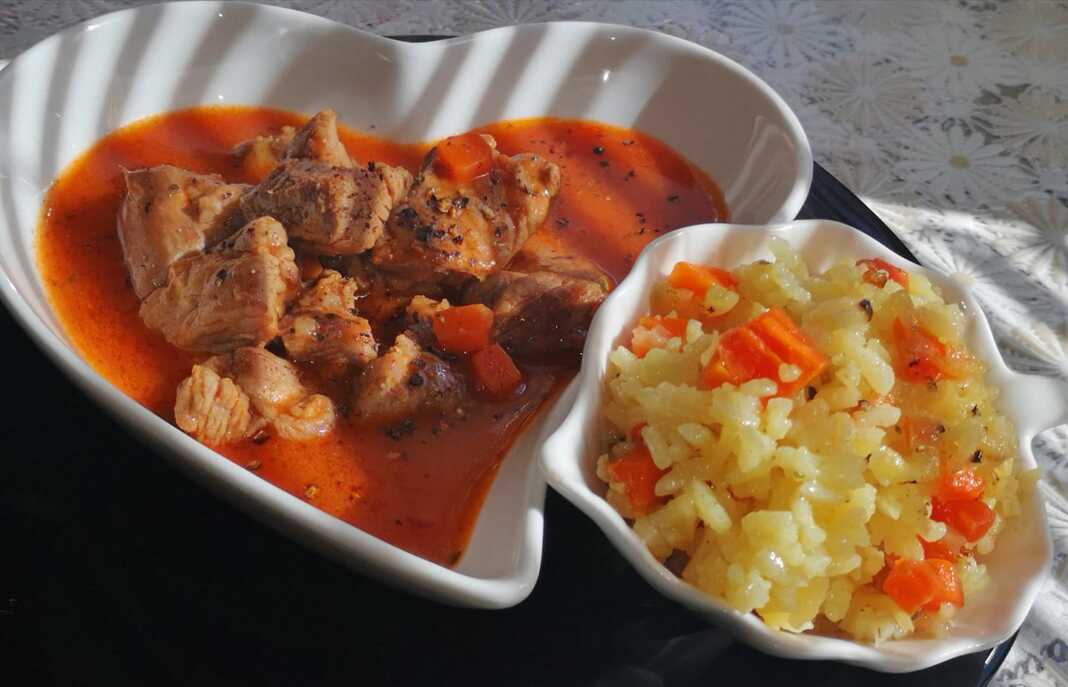 kebapKreasKrasi Κεμπάπ κρασιού με χοιρινό με κόκκινο κρασί