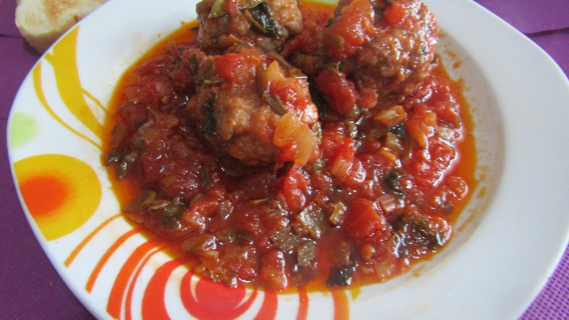 keftedesRiziouse saltsa