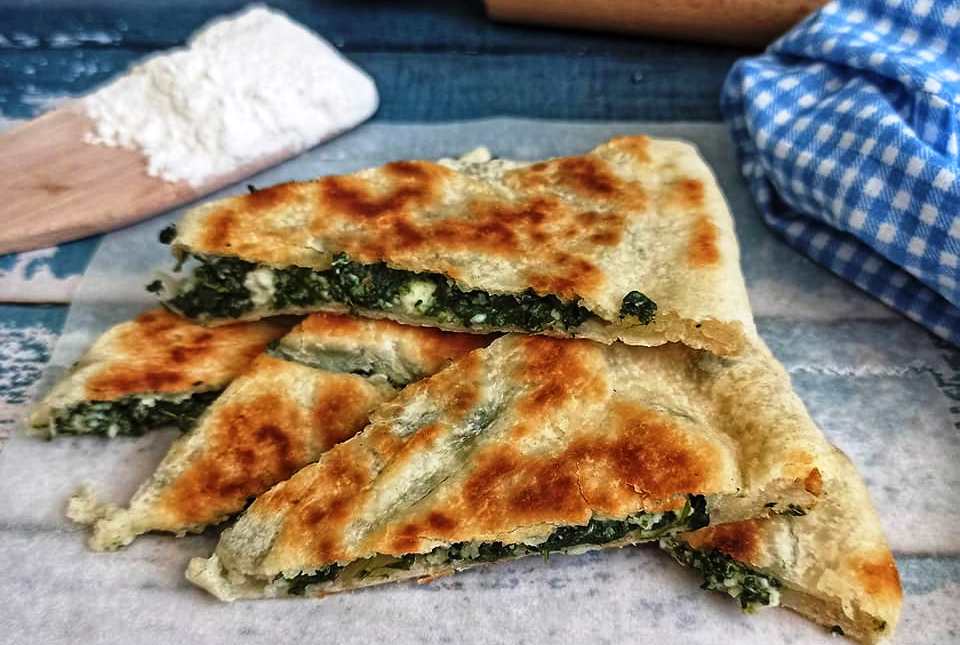 leptispanakotiropita Σπανακοτυρόπιτα στο τηγάνι