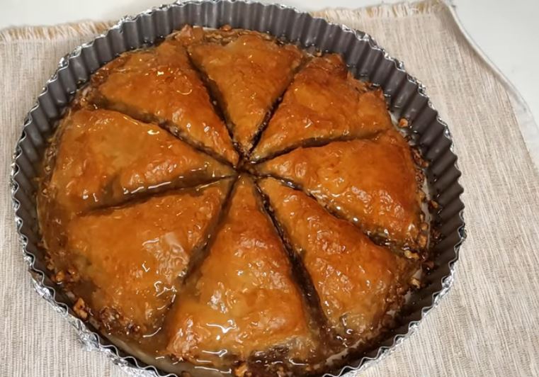 Baklava cheesecake