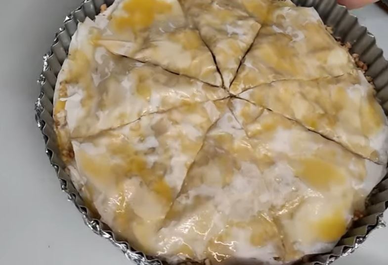 Baklava cheesecake