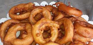 Τηγανητά δαχτυλίδια κρεμμυδιού