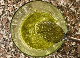 Pesto με φασκόμηλο