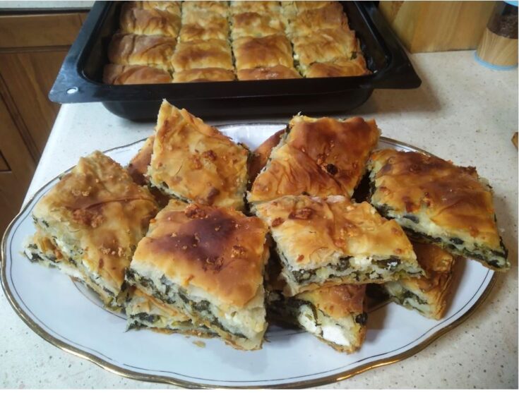 Σπανακοτυρόπιτα