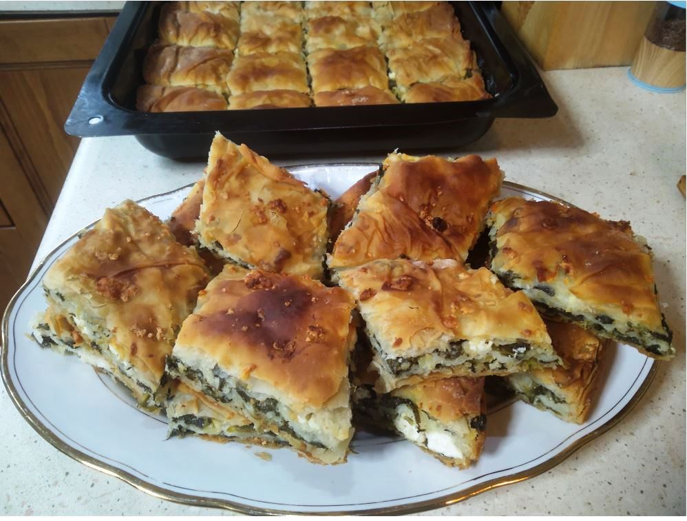Σπανακοτυρόπιτα