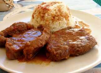 μοσχάρι κοκκινιστό