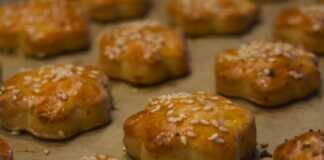 Τυρομπουκίτσες με φέτα