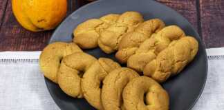 Κουλούρια πορτοκαλιού χωρίς καθόλου γαλακτοκομικά ή αυγά Κουλούρια πορτοκαλιού χωρίς καθόλου γαλακτοκομικά ή αυγά