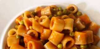 Ζυμαρικά με αρακά