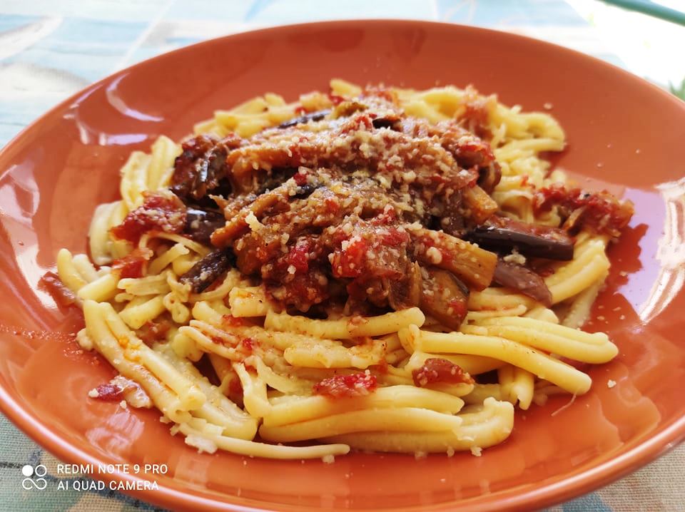 flomariaMelitzanas0 φλωμάρια με μελιτζάνες