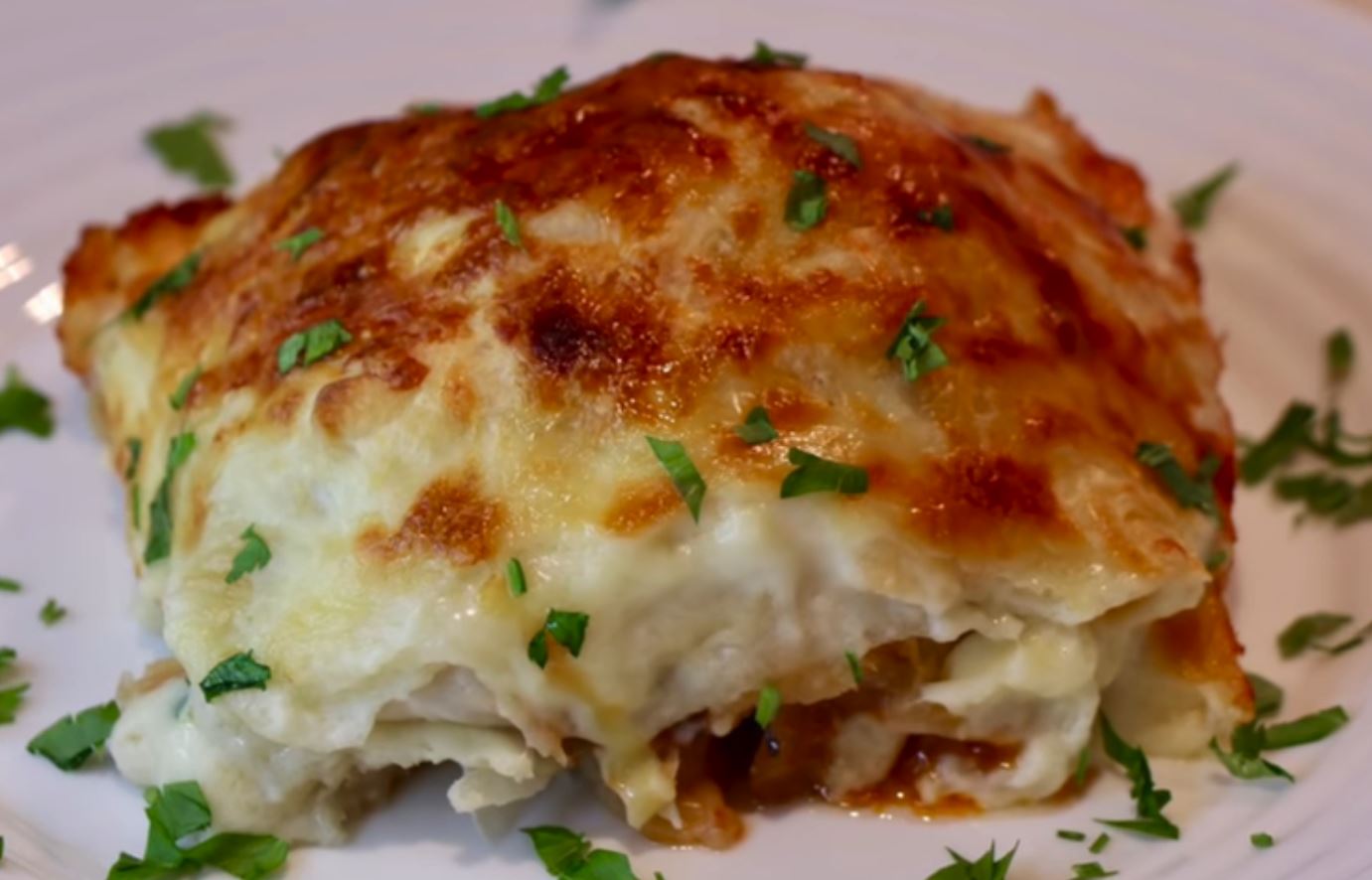 foliesKotopoulou Φωλιές Κοτόπουλου με μπεσαμέλ και τυρί