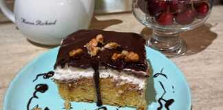 Κέικ με κρέμα και σοκολάτα Κέικ με κρέμα και σοκολάτα