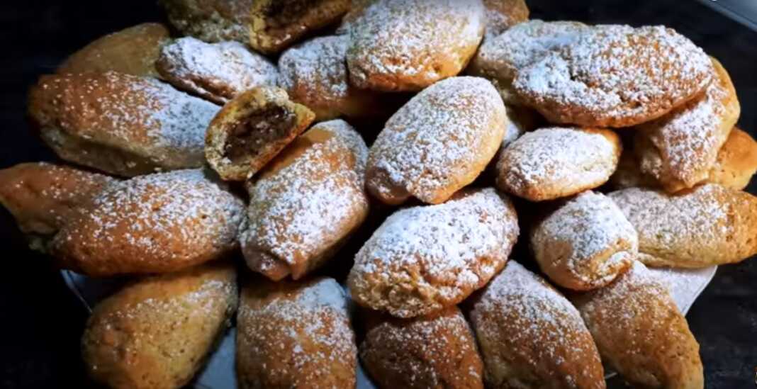 Κουλουράκια Γεμιστά με καρύδι