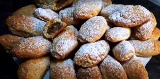 Κουλουράκια Γεμιστά με καρύδι