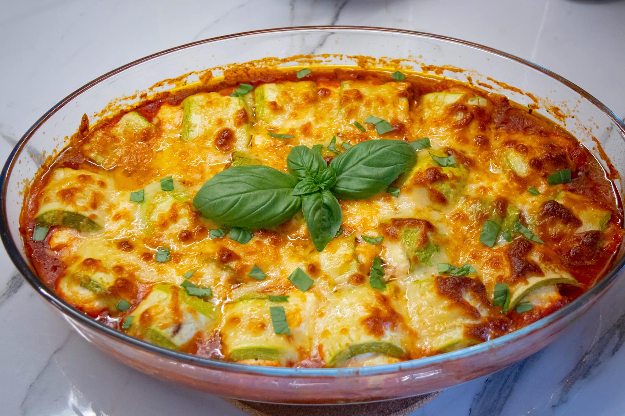 rolakiaKolokythion Ρολά κολοκυθάκια με σάλτσα μαρινάρα