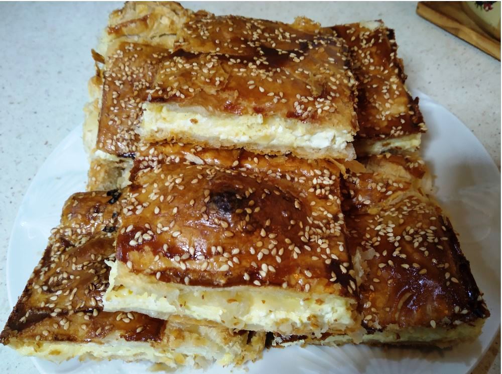 tiropitaSfoliata Τυρόπιτα με σφολιάτα