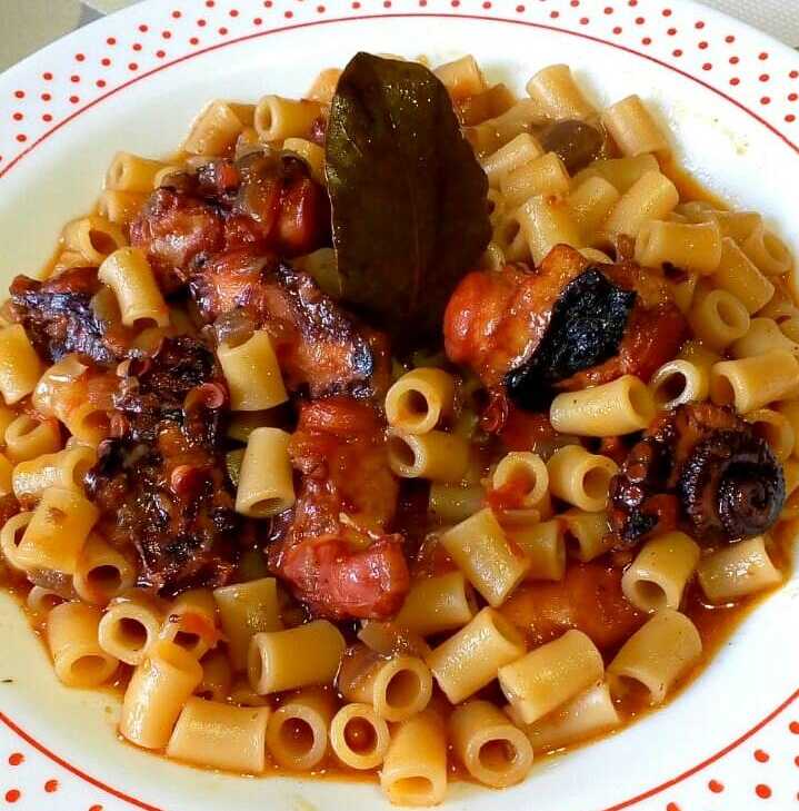 xtapodakiMakaronaki Χταποδάκι με κοφτό μακαρονάκι