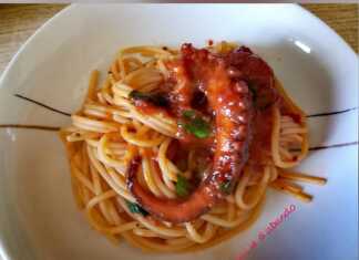 Κοκκινιστό Χταπόδι με ζυμαρικά