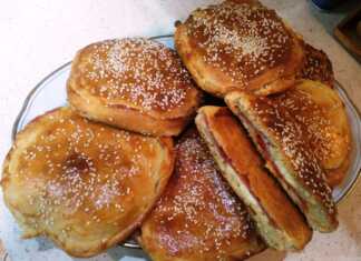 Ζαμπονοτυρόπιτες